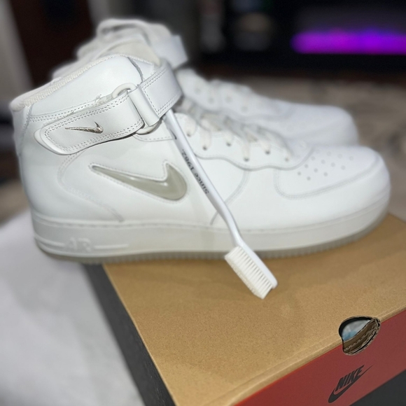 NIKE Air Force 1 Mid 07- UPTOWNS- Men's Size 15 NIB